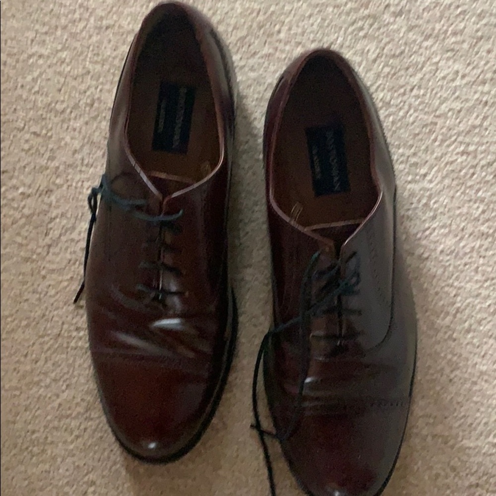 Men’s dress shoes